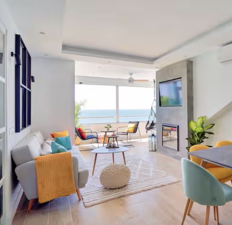 Eden Beach Apartment en Torremolinos en primera línea de playa con vistas al mar